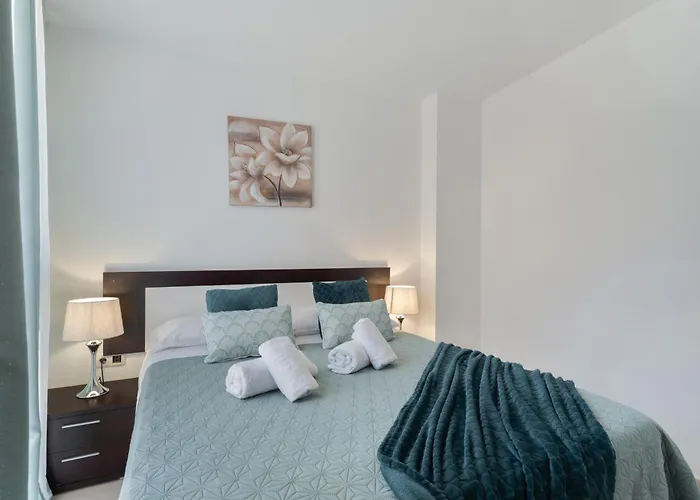 Estrella * كانديلاريا